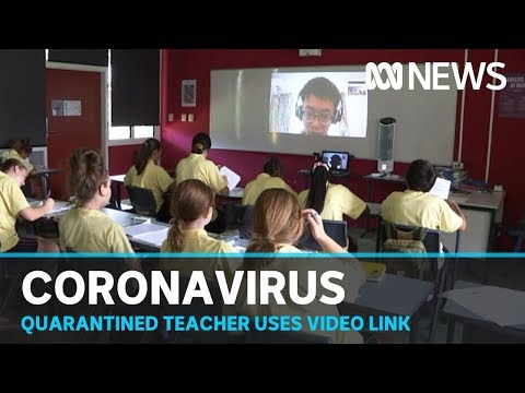 Guru Melakukan Kelas Melalui Video Chat Saat Di Bawah Karantina Coronavirus