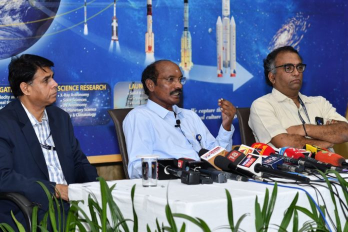 ISRO presenterar Vyommitra, Humanoid för Space Mission Questions 1