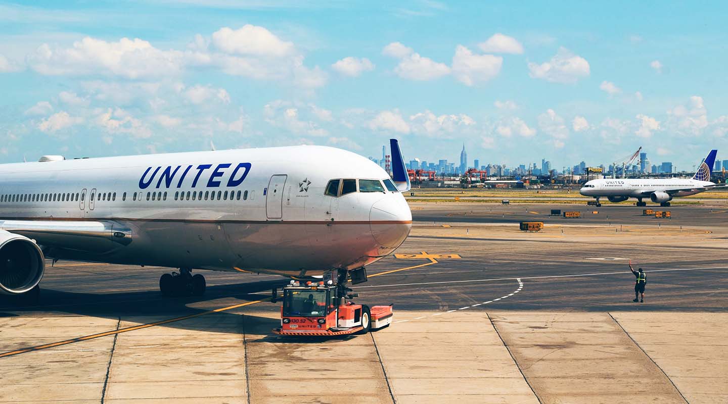 United Airlines menunda banyak penerbangan ke Asia melalui coronavirus