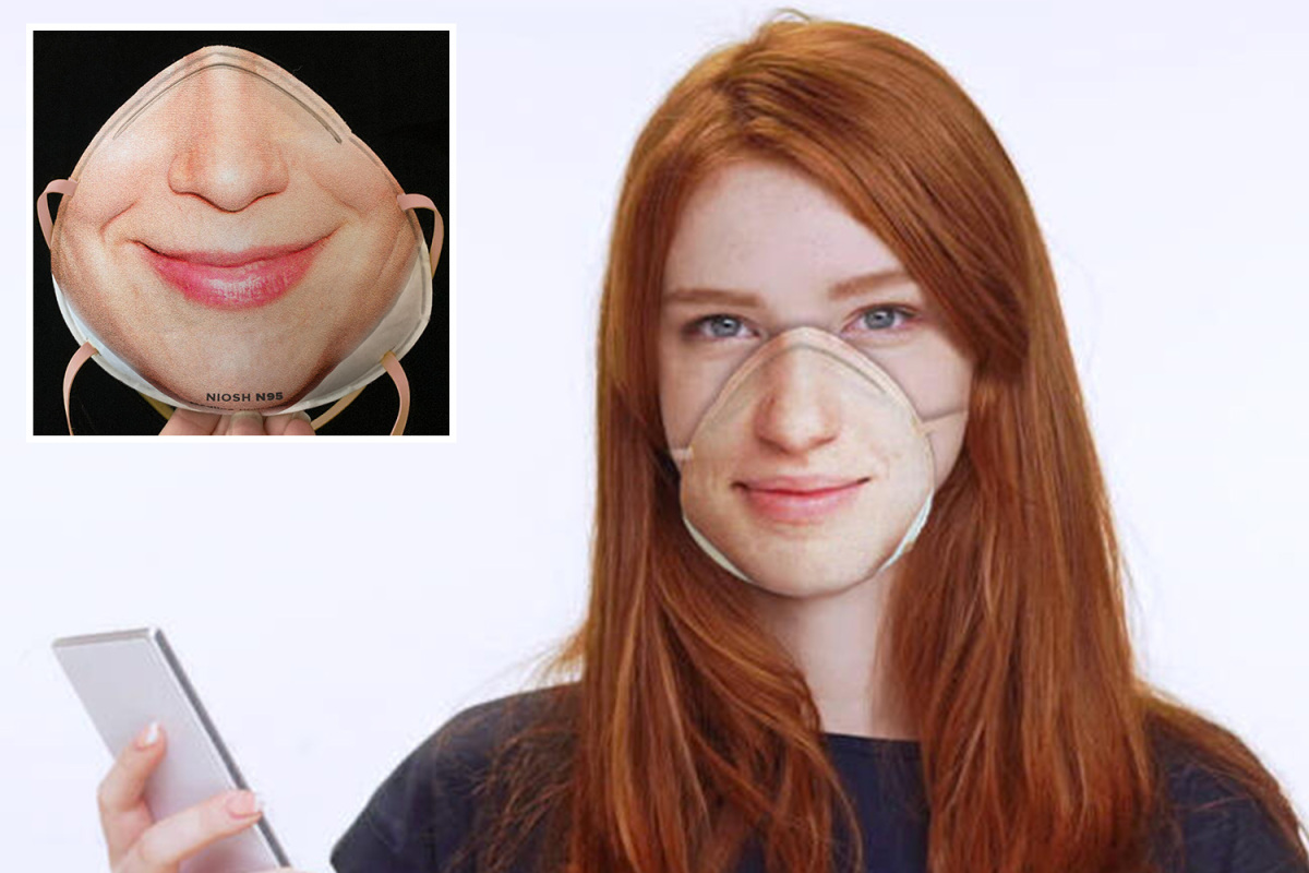 'Masker bedah' yang aneh yang terlihat seperti wajah Anda ditujukan untuk pemilik iPhone yang takut akan coronavirus