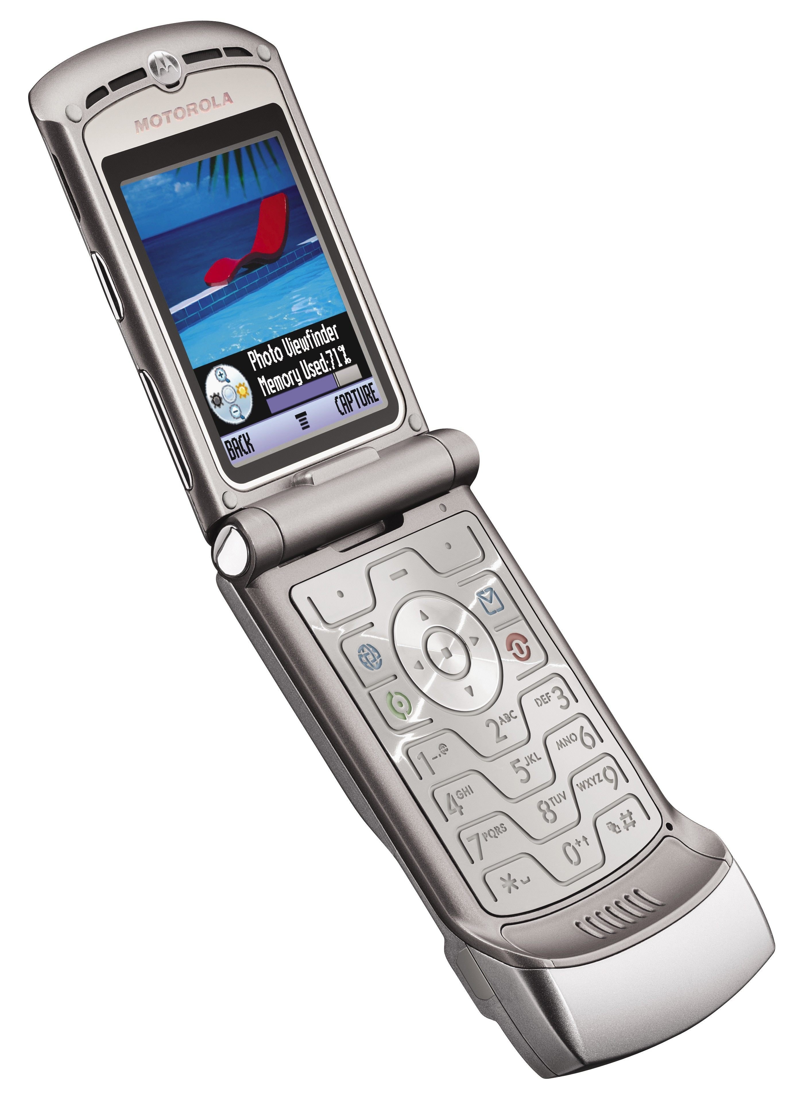  Ponsel flip Clamshell sangat populer di pertengahan Noughties, termasuk Razr yang harus dimiliki Motorola