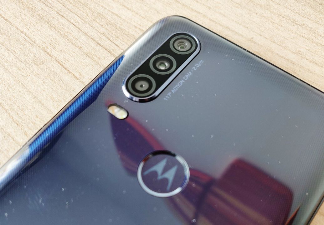 Đánh giá hành động của Motorola One