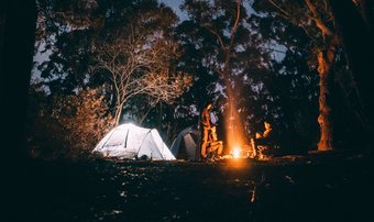 6  Ngân hàng điện cầm tay tốt nhất cho cắm trại