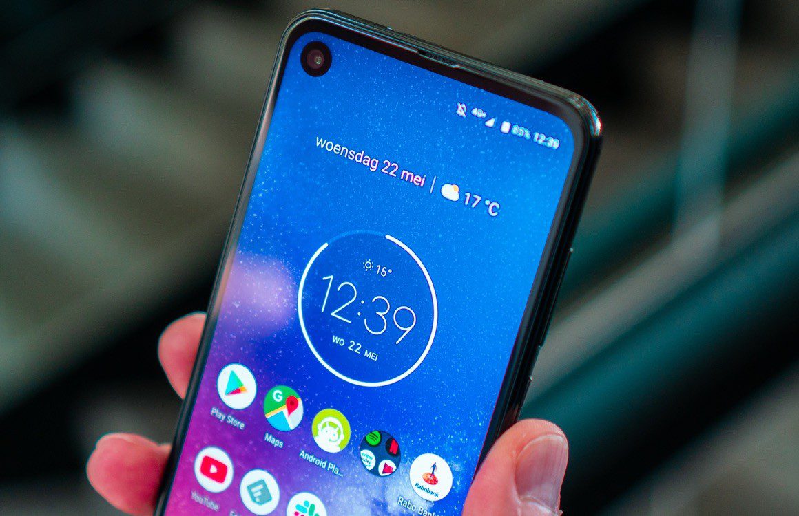 Android 10 sắp ra mắt cho Motorola One Vision.