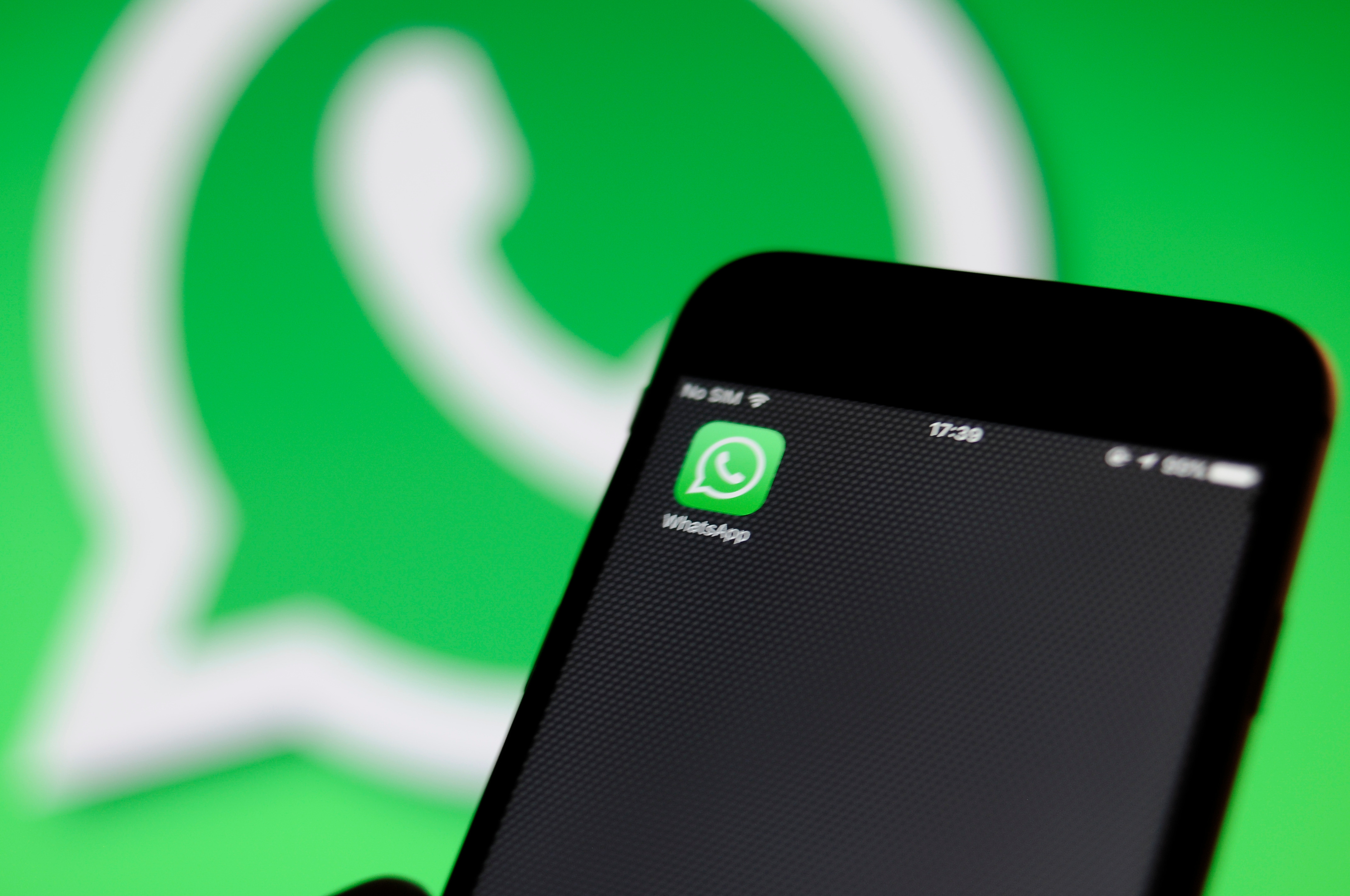   Các đề xuất đặt quảng cáo trong WhatsApp đã gặp phải sự thù địch rộng rãi