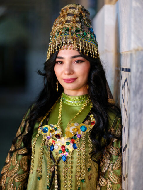 Hình ảnh của một nghệ sĩ biểu diễn từ Uzbekistan