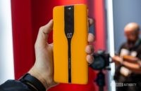 OnePlus Concept Một trong tay trở lại 1