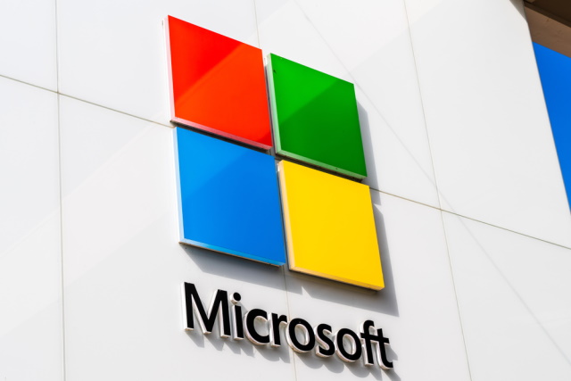 Logo Microsoft đầy màu sắc