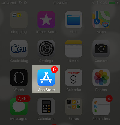 Mở App Store trên iPhone chạy iOS 11