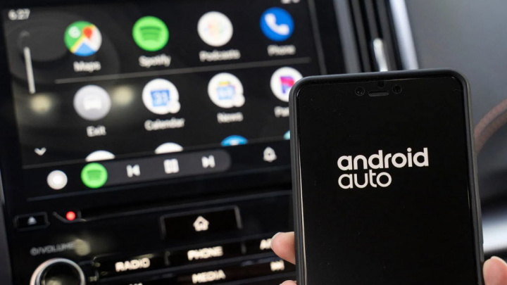 Android Auto Google vô lăng gọi xe