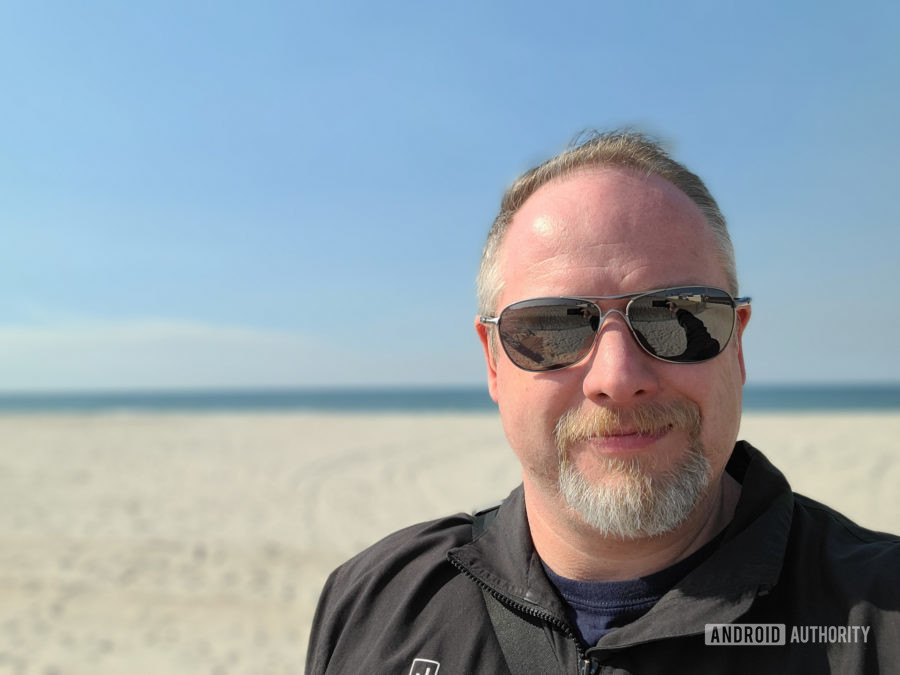 Samsung Galaxy S20 Ultra Photo mẫu selfie bãi biển
