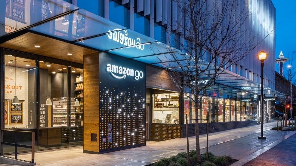 Amazon Pergi ke toko yang lebih besar dulu