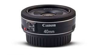 Canon EF 40mm f / đánh giá 2.8 STM
