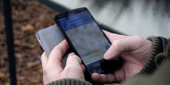 Google Maps meluncurkan travel organizer dan guide dengan augmented reality