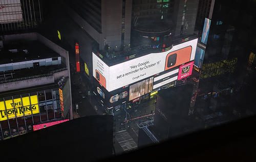 Google vừa phát hành một mẫu Pixel 4 màu cam trong một quảng cáo khổng lồ cho ...