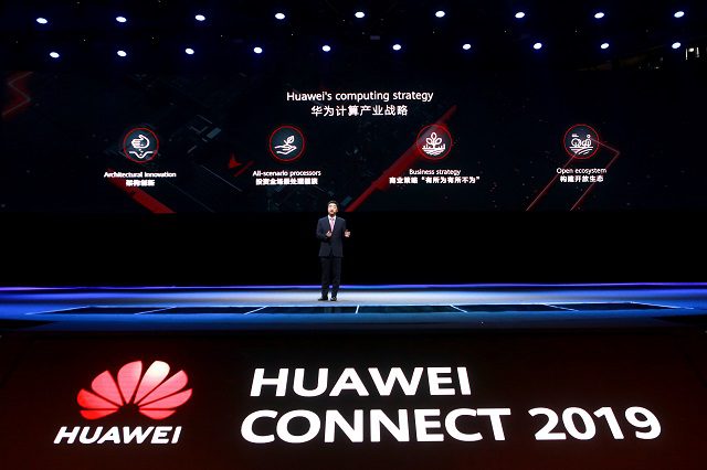 Huawei đã công bố chiến lược điện toán của mình và ra mắt Atlas 900, nhóm đào tạo của ...