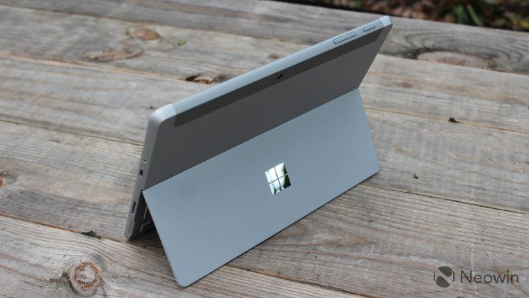 Microsoft Surface Go gần như đã chết Amazon