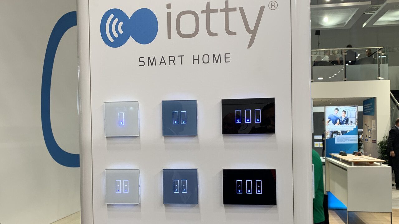 iotty Smart Home: điều khiển cắm và mù trong thiết kế của Ý