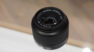 Đánh giá Fujinon XC35mm F2 | Thế giới máy ảnh kỹ thuật số