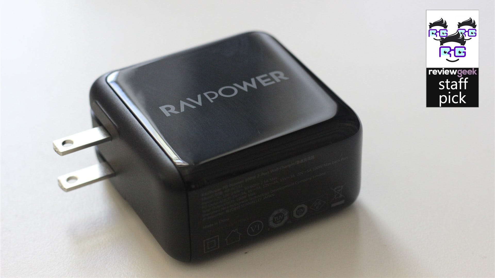 RavPower PC151 100W dubbel USB-C laddare recension: liten tegelsten, stor kraft