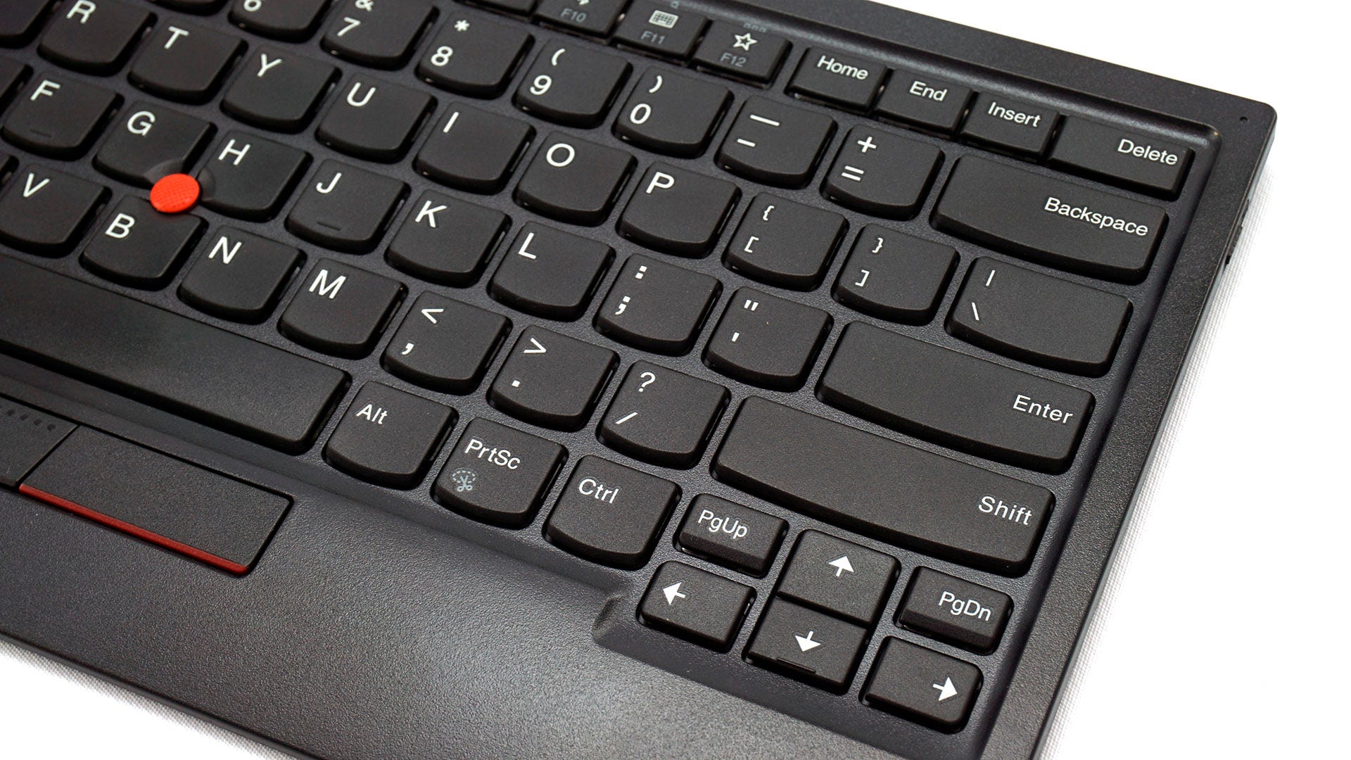 Cluster keyboard di sebelah kanan ThinkPad