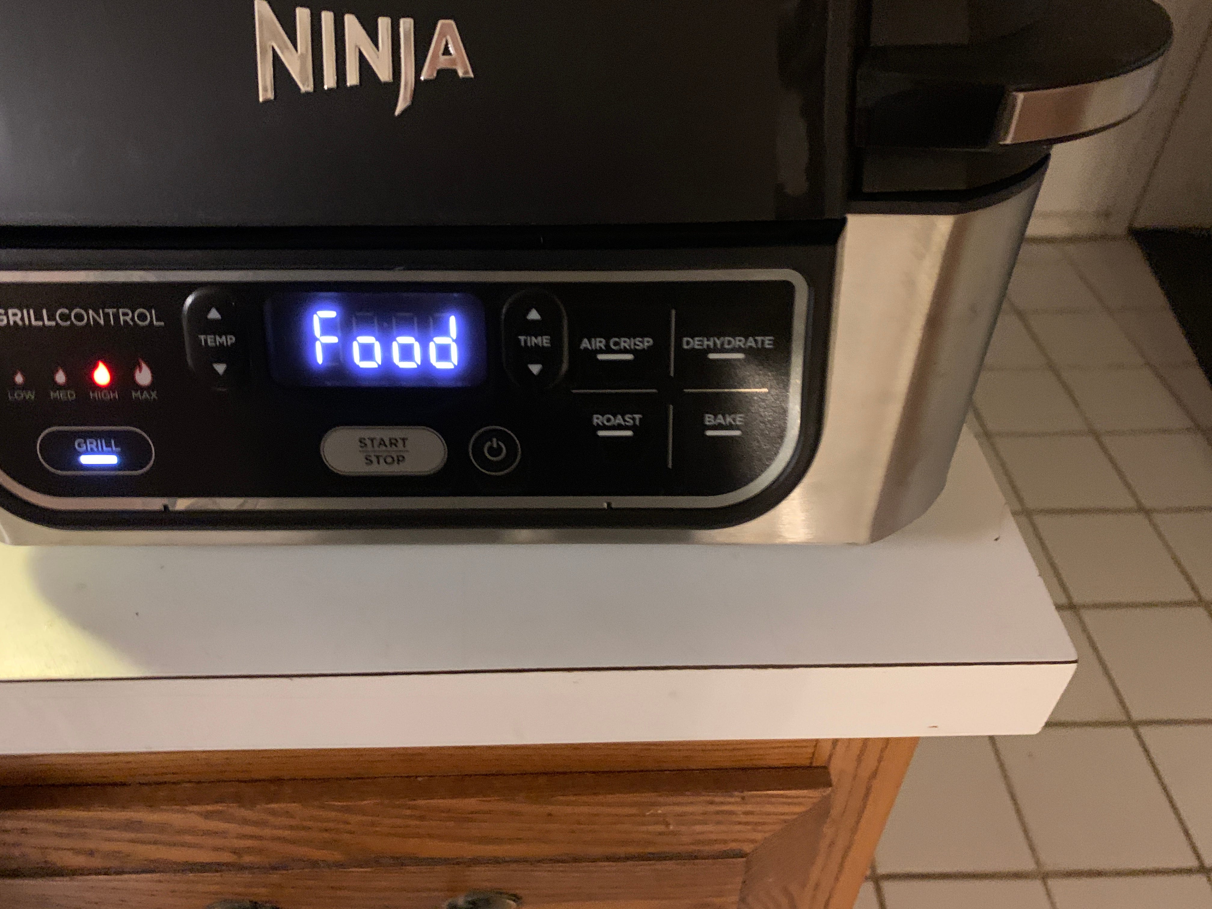 Oven siap untuk lebih banyak makanan.