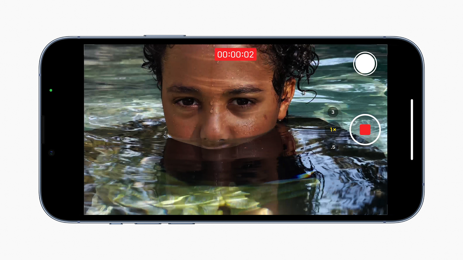 iPhone 13 Pro spelar in 4K-video.