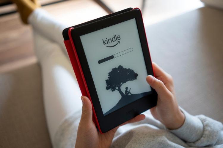 Cách khôi phục cài đặt gốc của bạn Kindle E-Reader