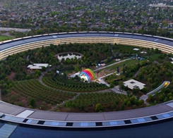 Apples parkområden visas i ny, mystisk drönarvideo…