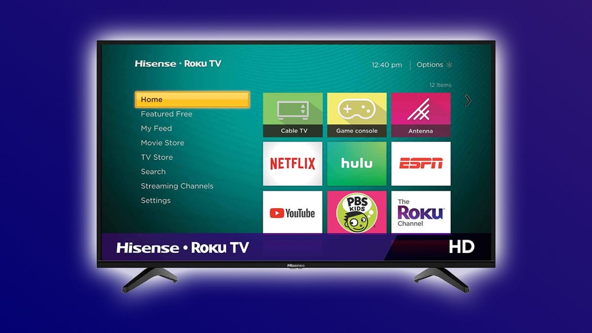 Hisense H4 TV med lila bakgrund