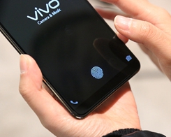 Ini adalah bagaimana ponsel pertama dengan sensor sidik jari di bawah …