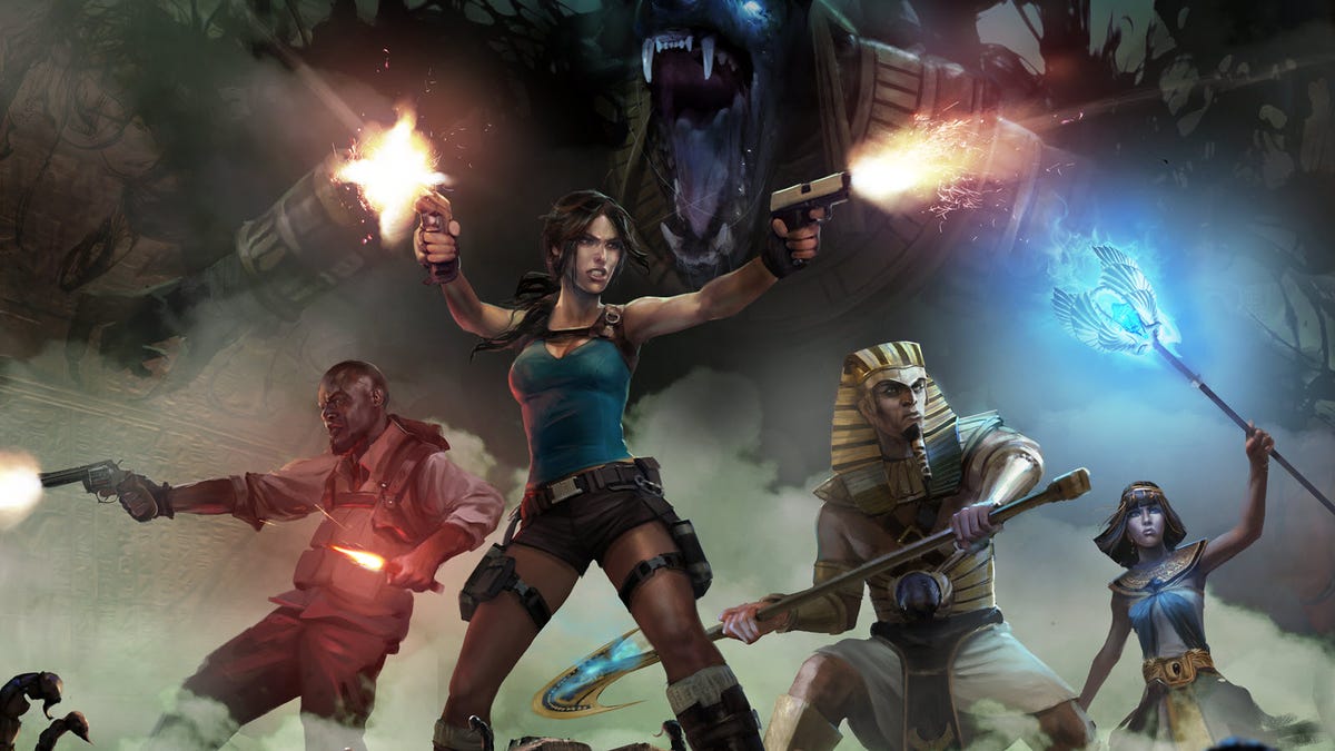 Lara Croft stod framför monstret och sköt.