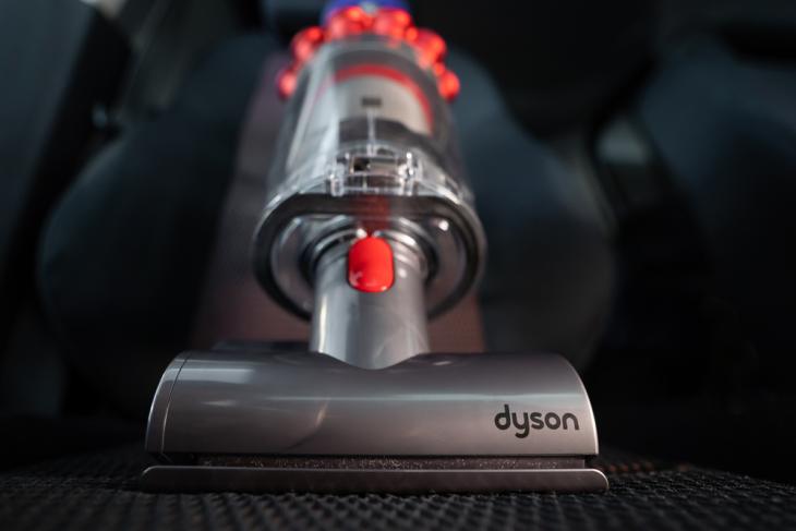 Dysons-Tương lai-Robot-Máy hút-Có thể-Có-thể-Leo-Cầu-Thang-Mở-Ngăn kéo
