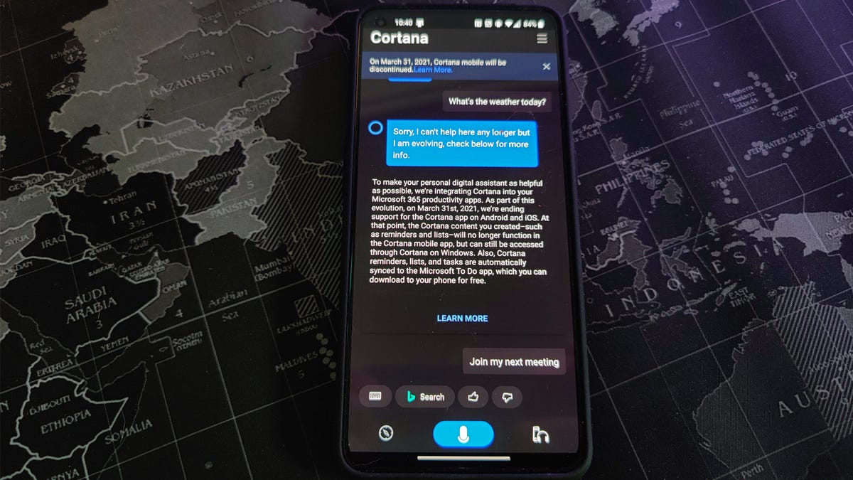 Cortana på en Android-telefon och klagar på att den inte kan svara på frågor.