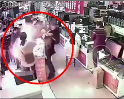 Man orsakar explosion i kinesisk elektronikaffär genom att bita…