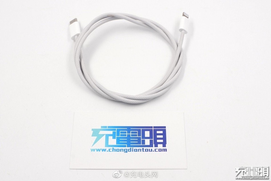 Ryktet: iPhone 12 kommer att lanseras med en ny flätad USB-C till Lightning-kabel