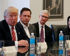 Trump sa att han skulle träffa Apples vd Tim Cook för middag