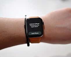 iOS 15 utökar “Lås upp med Apple Watch” för att fråga Siri om …