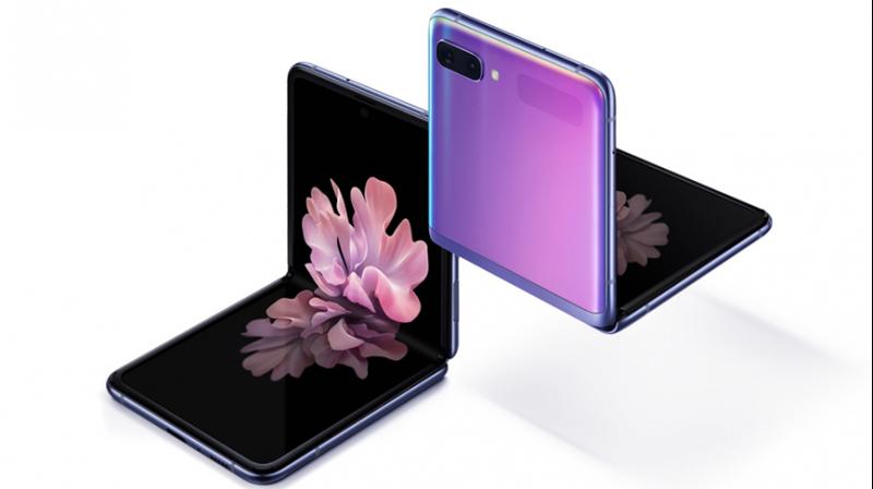 As the first device in the Z series, Galaxy Z Flip introduces a new device portfolio that reaffirms Samsung’s commitment to leading the category.