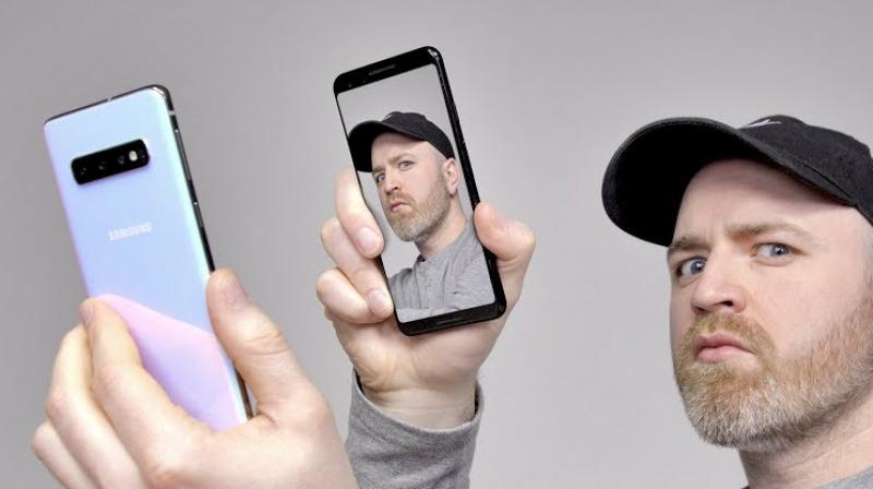 Samsung Galaxy S10 Face Unlock lätt luras av foton, videor, syskon: Rapportera