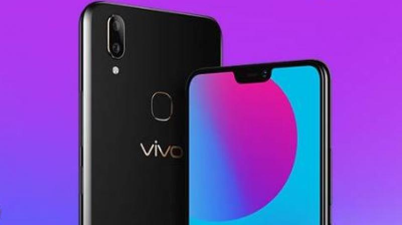 The Vivo V9 Pro gets the Funtouch OS 4.0 running on top of the Android 8.1 Oreo.