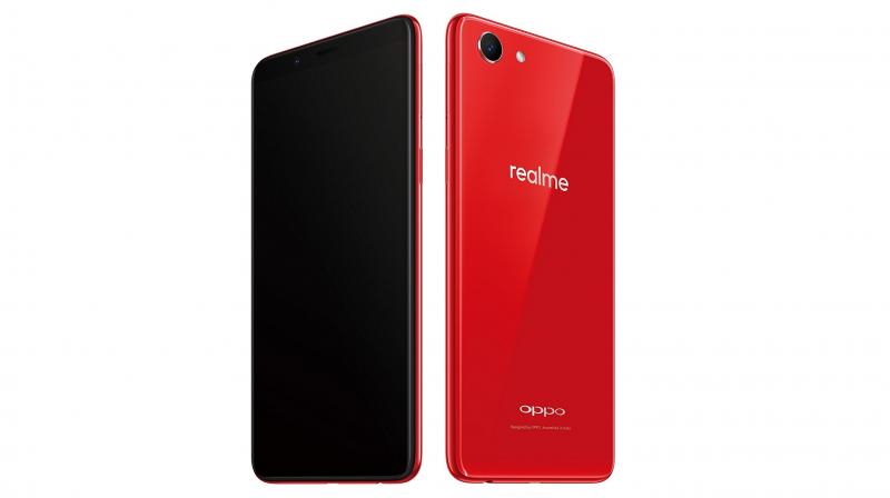 The dual SIM-powered Solar Red variant of the Realme 1 is priced at Rs 10,990.