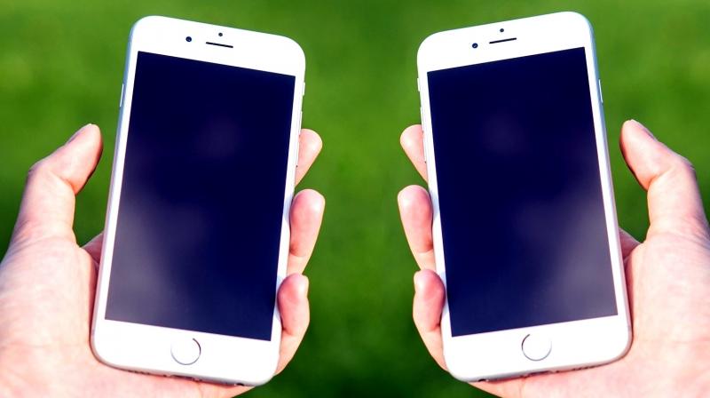 Tryck på iPhone för att överföra data kan vara användbart Apple tar bort Lightning-porten