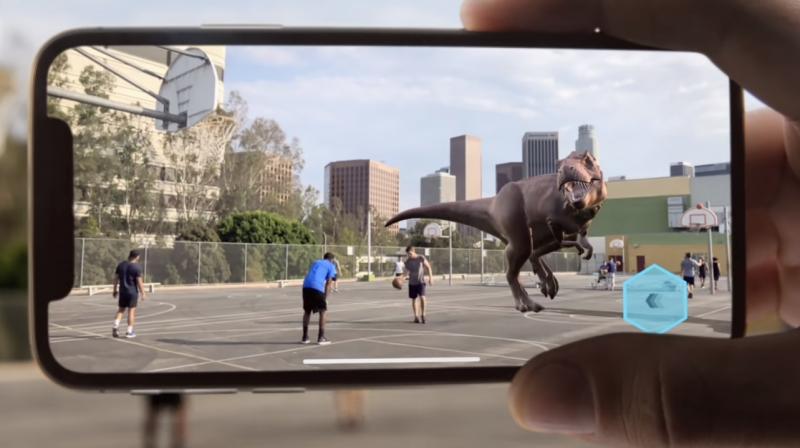 Apple will move towards its AR wearable goal in a phased manner. (Photo: Apple)