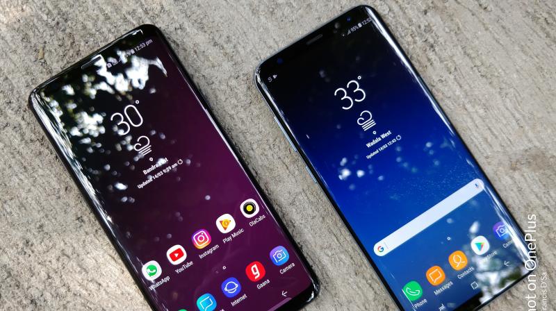 The bigger Galaxy S9+ with a variable aperture dual camera consists of a total of 17 per cent market share whereas the smaller S9 consists of 12 per cent. (Photo: Galaxy S9+ and Galaxy S8+)