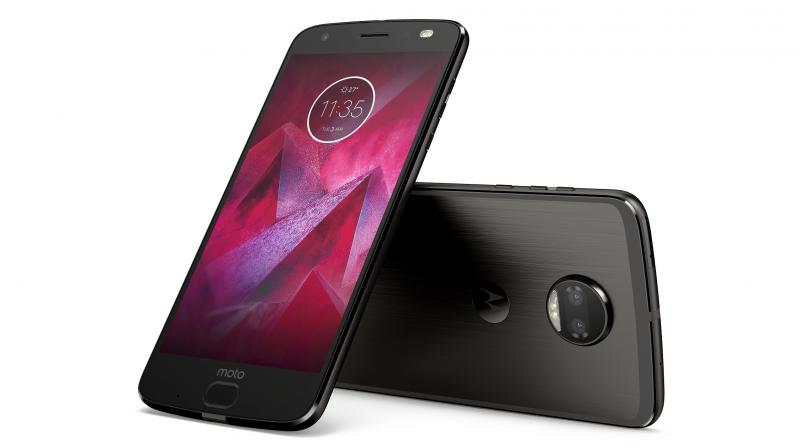 The Z2 Force is fuelled by a 2730mAh battery, which combined with Moto TurboPower Mod bumps the battery capacity to 6220mAh — Motorola claims to achieve up to two days of battery backup.