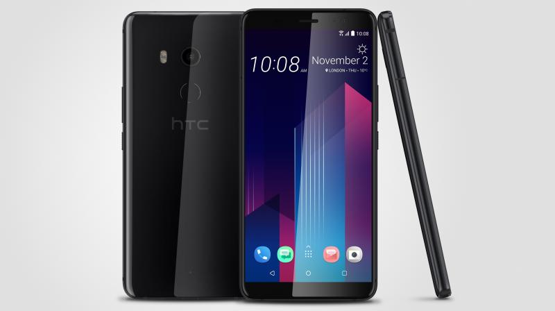 There’s a 12MP rear camera with a f/1.7 aperture like the standard U11, which HTC claims to offer better performance than that of the U11.