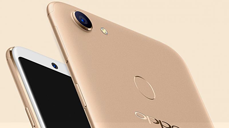 The smartphones come in two colour variants — Champagne and Black.
