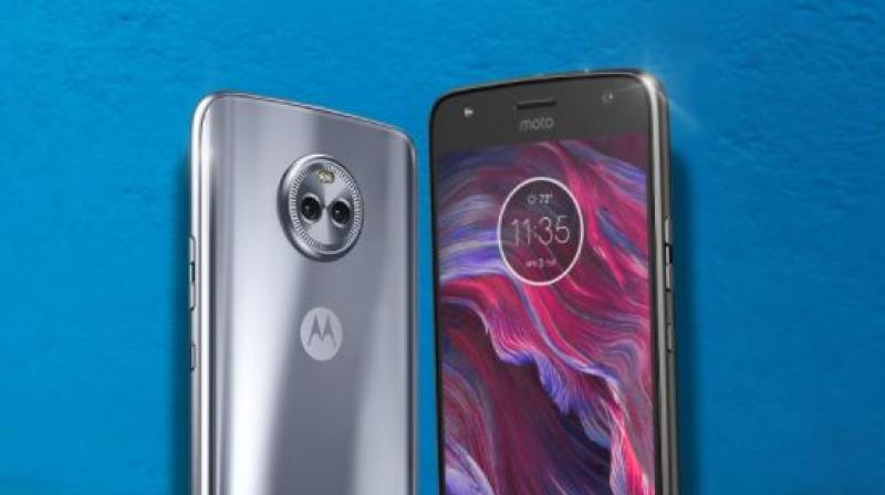 The Moto X4 sells for $400 (approximately 26,000) in US market.