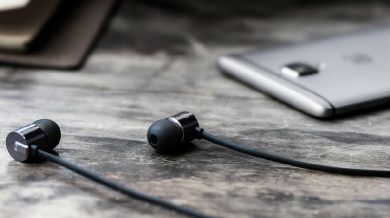 The light and durable OnePlus Bullet V2 earphones, otherwise priced at Rs 1,199, features an aluminum coil wrapped in Japanese black copper.